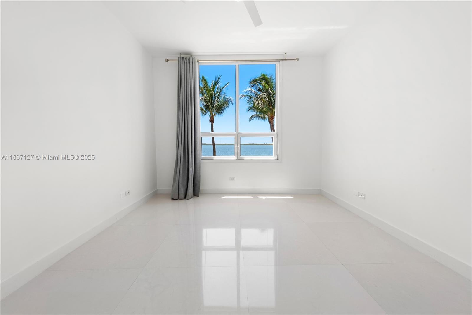 Brickell Miami, FL 33131 - Photo 52 of 65 a view of an empty room with window