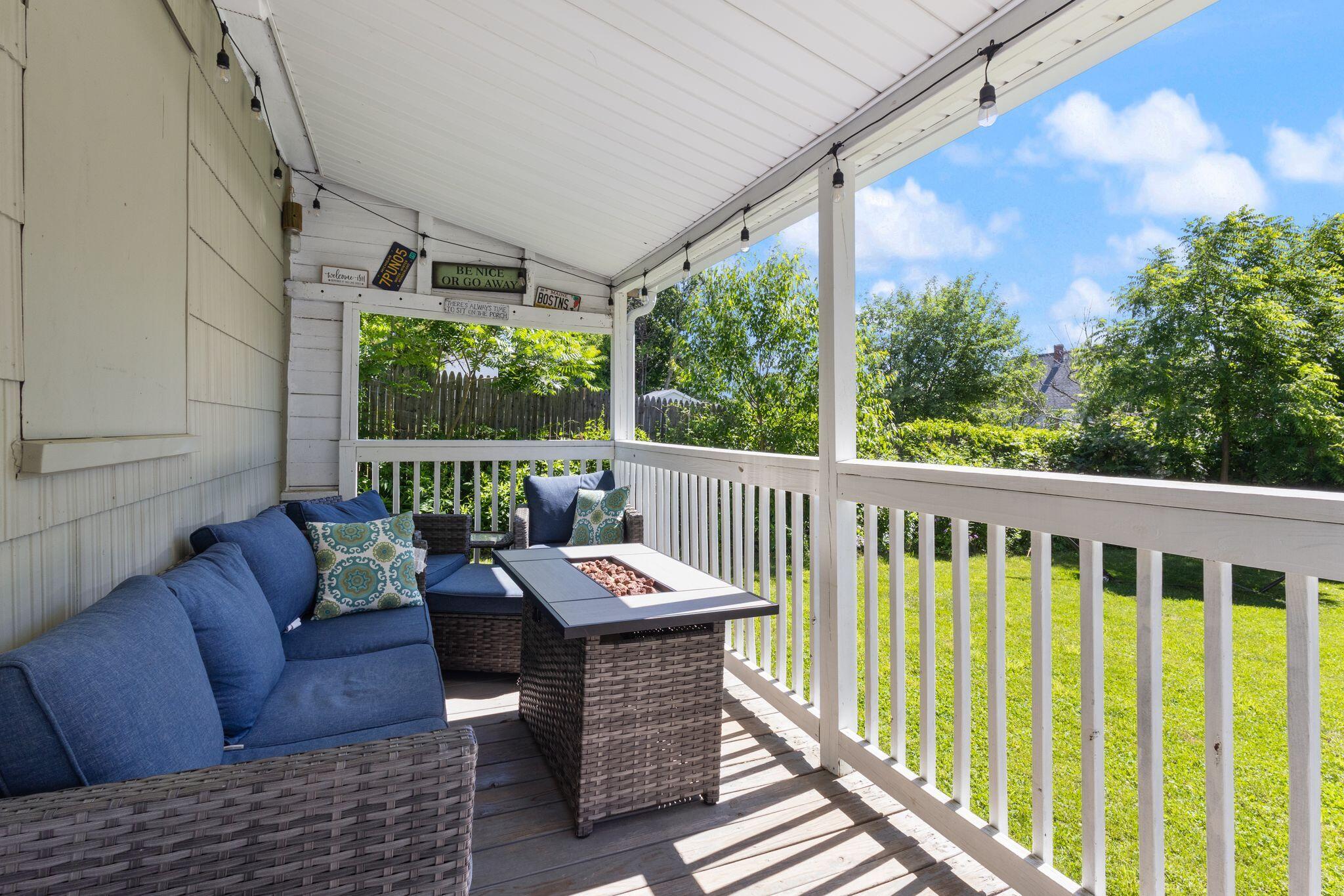 31 Dill Street Lewiston, ME 04240 - Photo 22 of 29 Back porch