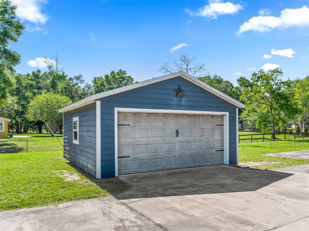 2405 Southeast 157th Lane Road Summerfield, FL 34491 - Photo 31 of 35 Gallery Image 31