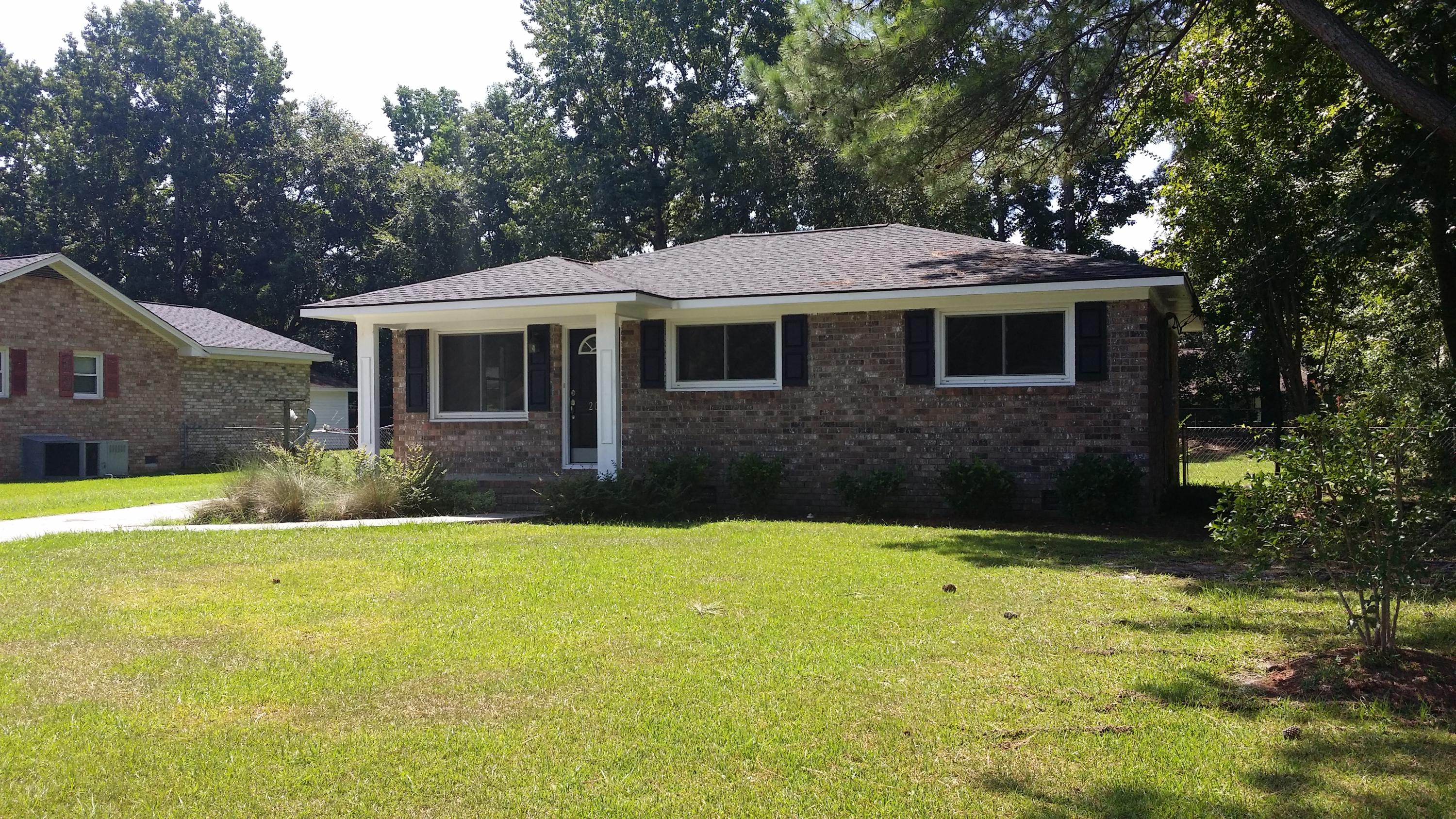 209 Farm Road Goose Creek, SC 29445 - Photo 2 of 8 20160728_113457