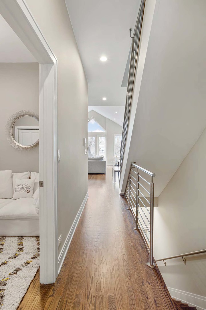 2657 North Racine Avenue, Unit 3 Chicago, IL 60614 - Photo 9 of 19