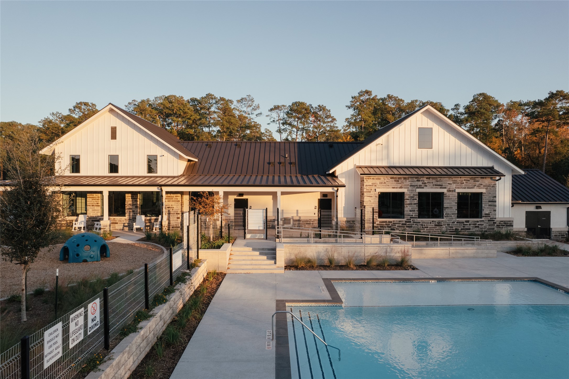 12183 Ridge Top Drive Conroe, TX 77304 - Photo 8 of 10