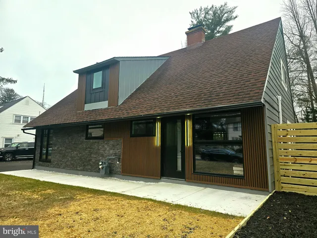 $627,000 | 8004 Gladstone Road, Glenside, PA 19038