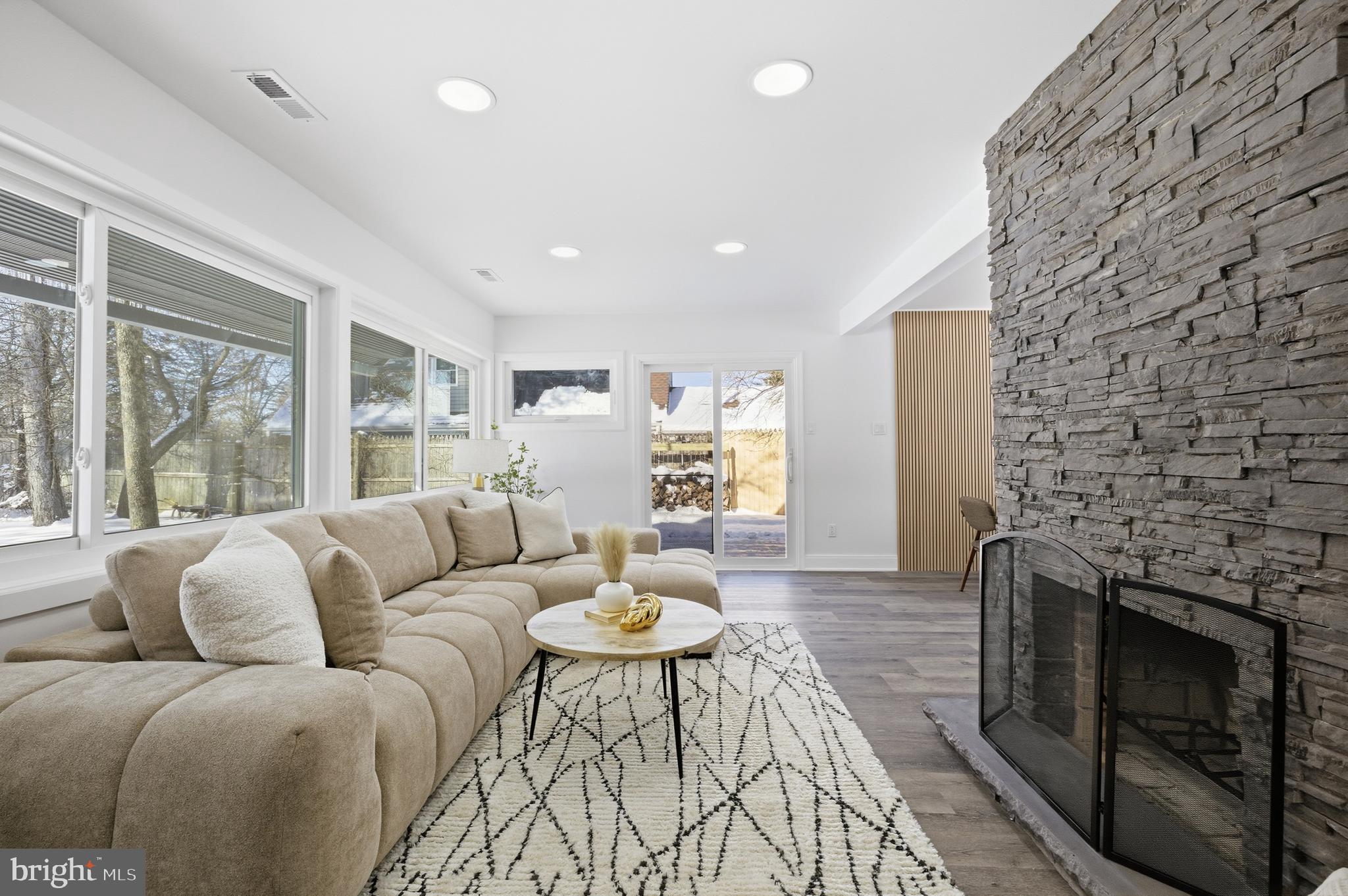 8004 Gladstone Road Glenside, PA 19038 - Photo 11 of 58