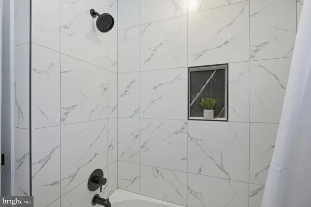 $627,000 | 8004 Gladstone Road, Glenside, PA 19038