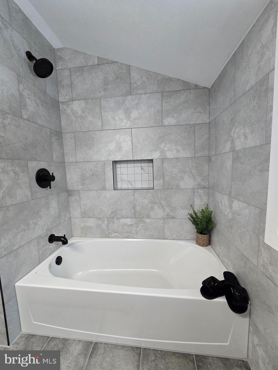 8004 Gladstone Road Glenside, PA 19038 - Photo 19 of 58