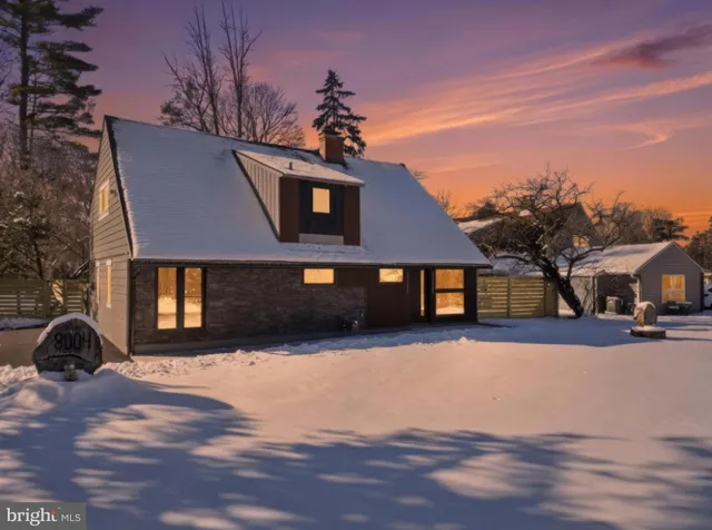 $627,000 | 8004 Gladstone Road, Glenside, PA 19038