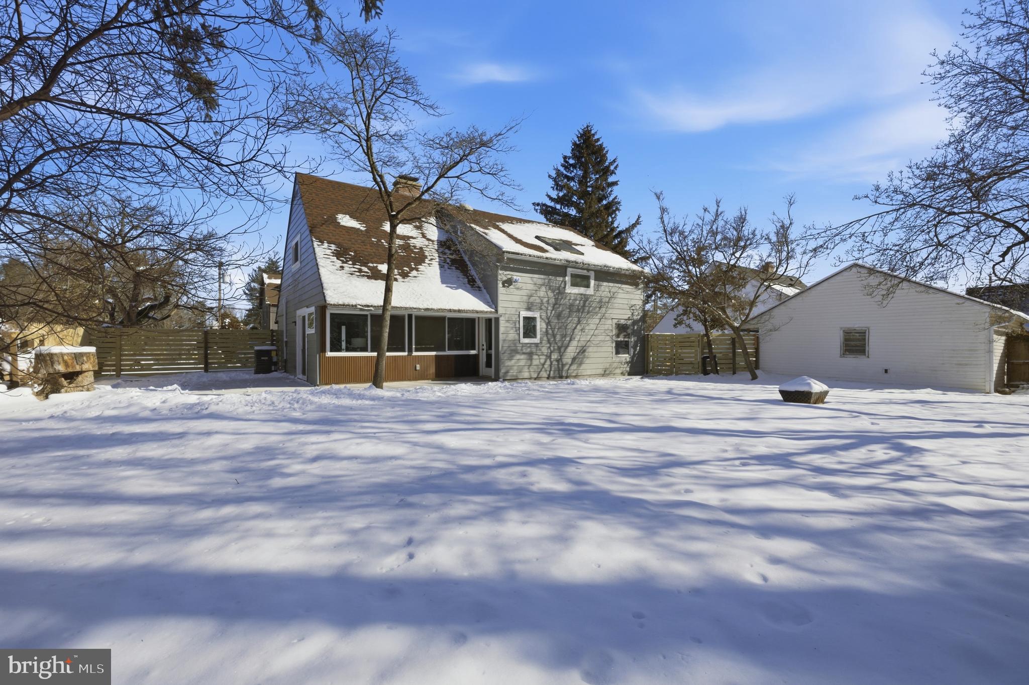 8004 Gladstone Road Glenside, PA 19038 - Photo 4 of 58