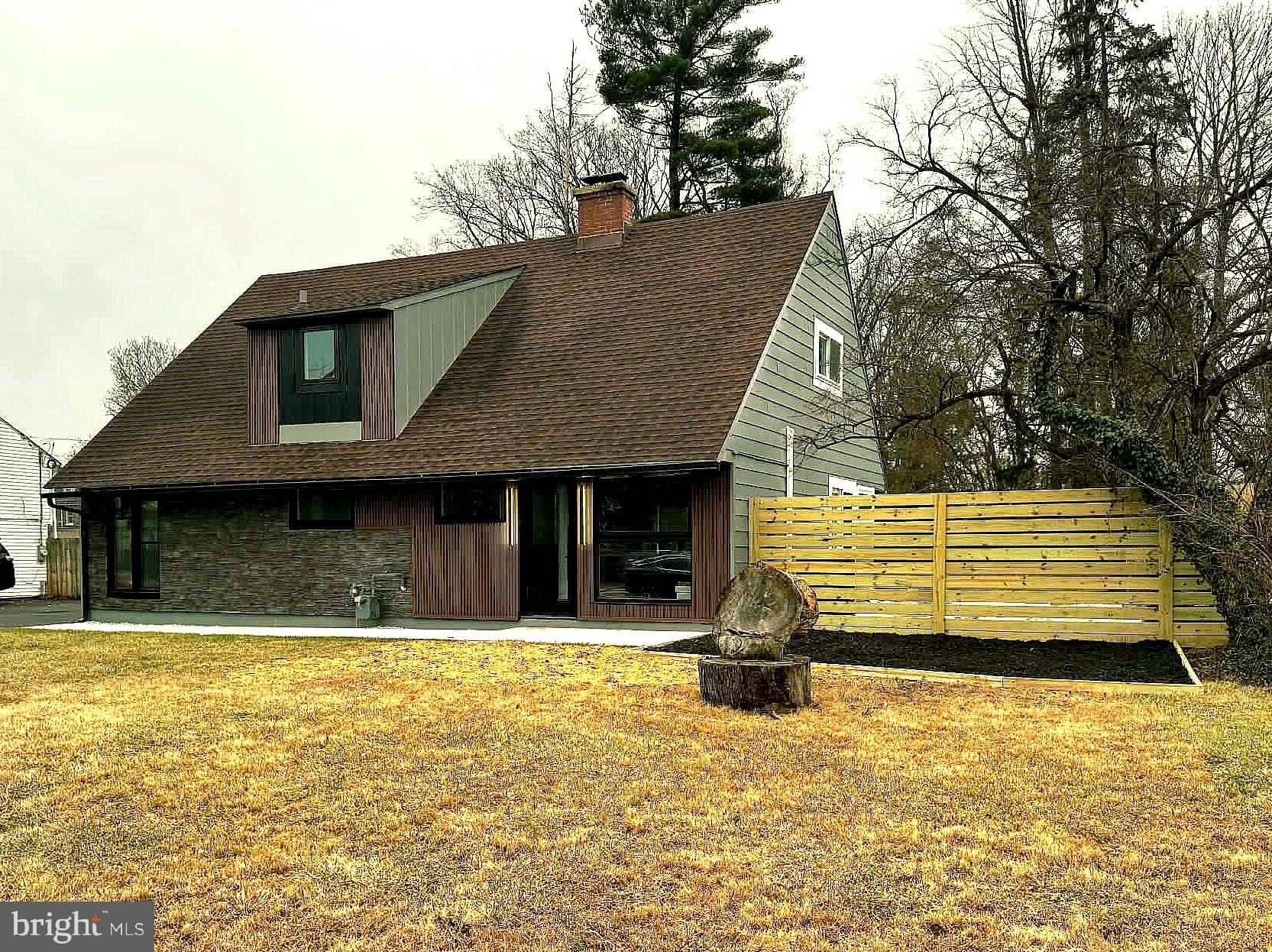 8004 Gladstone Road Glenside, PA 19038 - Photo 54 of 58 Front, no snow