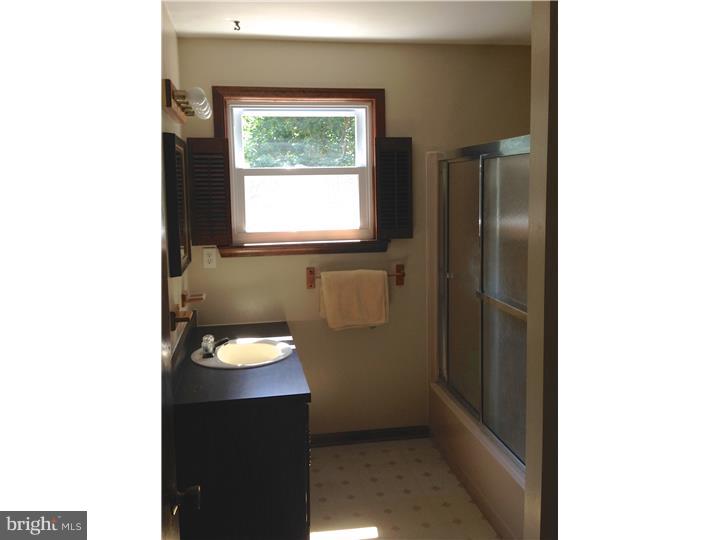 11 Brotherton Road Shamong, NJ 08088 - Photo 20 of 25 Bathroom