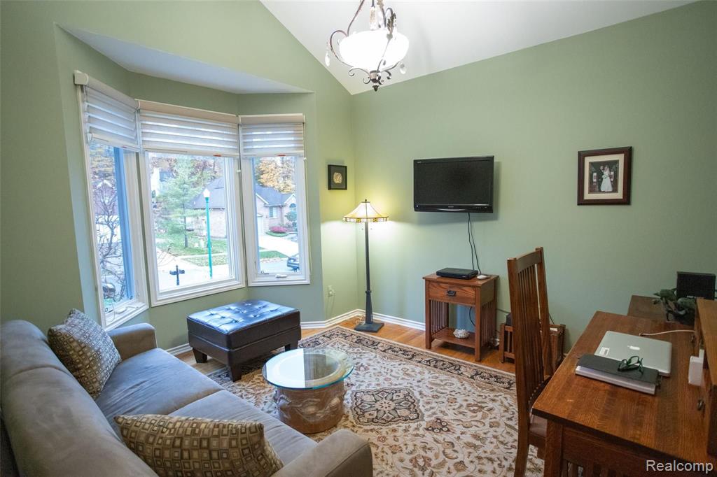 543 Bloomer Ridge Drive Rochester, MI 48307 - Photo 14 of 56