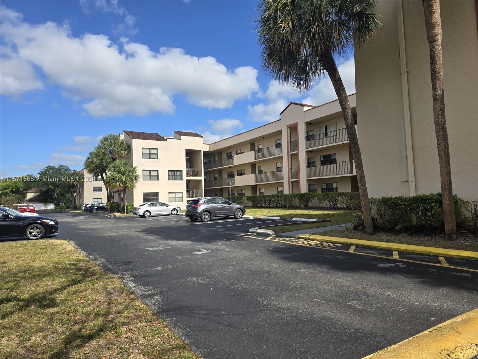 3470 Foxcroft Road, Unit 308 Miramar, FL 33025 - Photo 1 of 30 Gallery Image 1