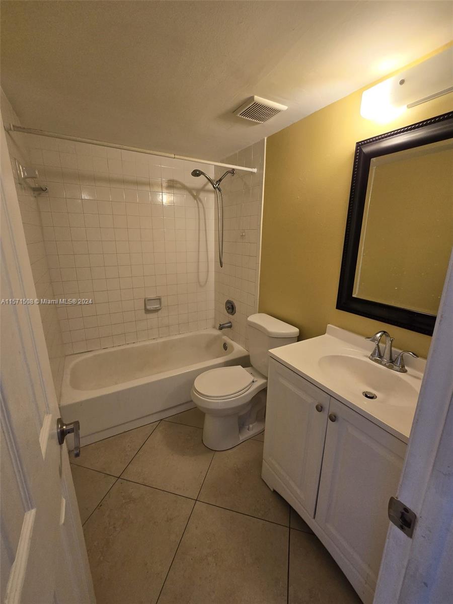 3470 Foxcroft Road, Unit 308 Miramar, FL 33025 - Photo 12 of 30 Gallery Image 12
