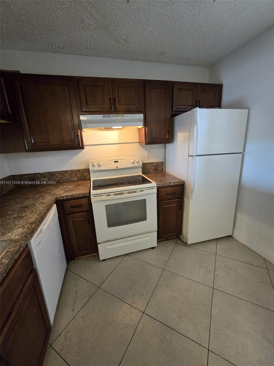 3470 Foxcroft Road, Unit 308 Miramar, FL 33025 - Photo 5 of 30 Gallery Image 5