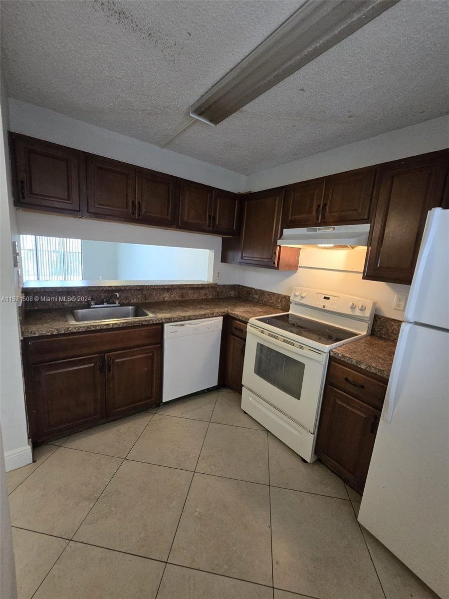 3470 Foxcroft Road, Unit 308 Miramar, FL 33025 - Photo 6 of 30 Gallery Image 6