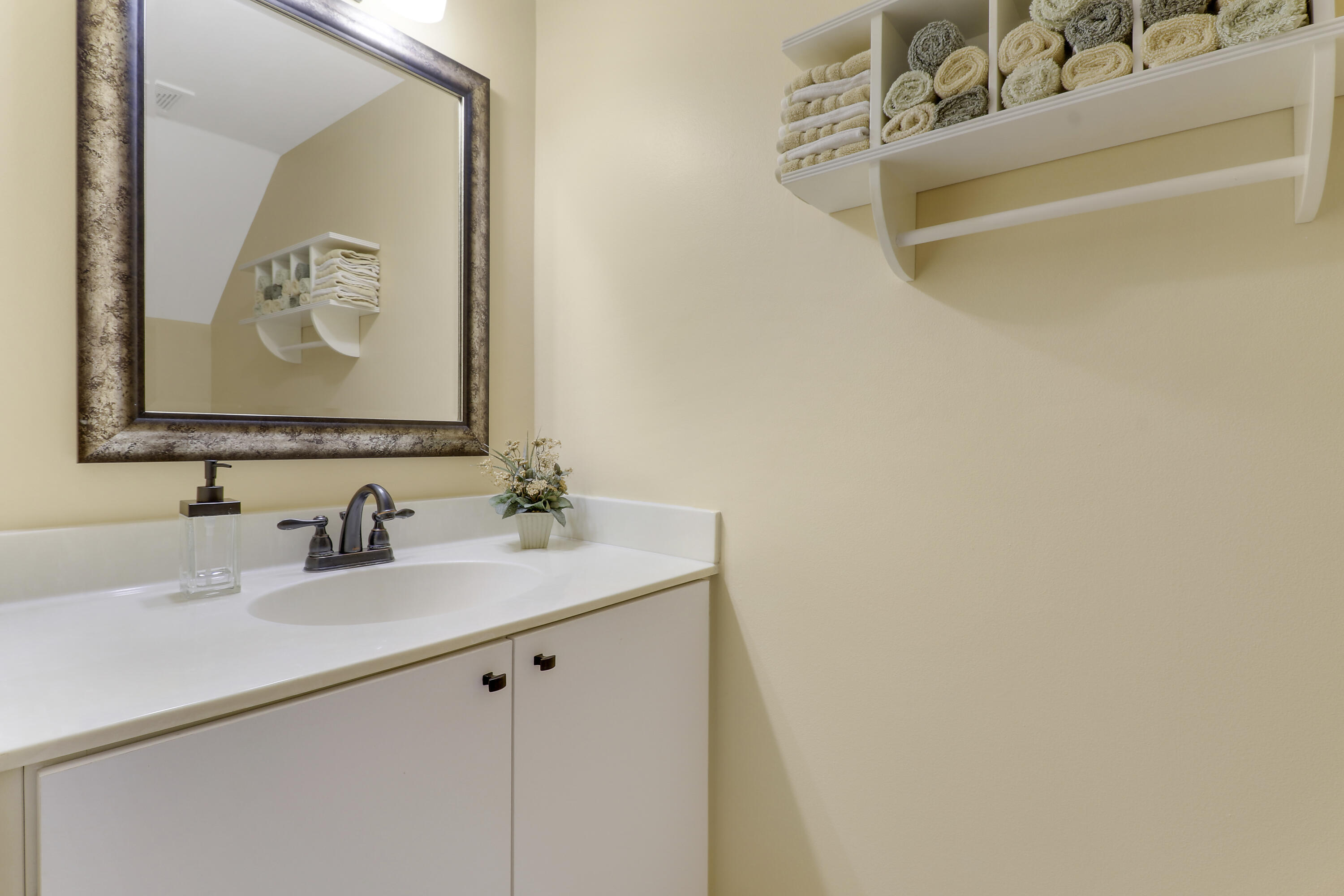 145 Timberwalk Trail Jupiter, FL 33458 - Photo 17 of 35 Half Bathroom