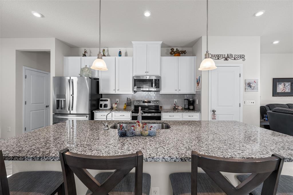 8724 Starry Night Terrace Parrish, FL 34219 - Photo 12 of 40