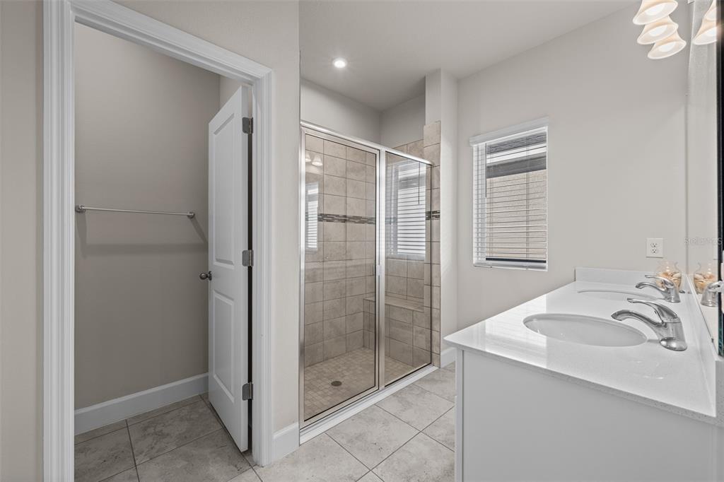 8724 Starry Night Terrace Parrish, FL 34219 - Photo 19 of 40