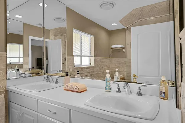 $1,978,788 | 2920 Northeast 23rd Street, Pompano Beach, FL 33062