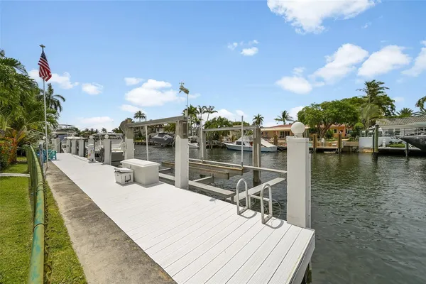 $1,978,788 | 2920 Northeast 23rd Street, Pompano Beach, FL 33062
