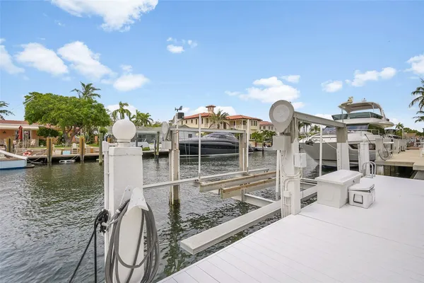 $1,978,788 | 2920 Northeast 23rd Street, Pompano Beach, FL 33062