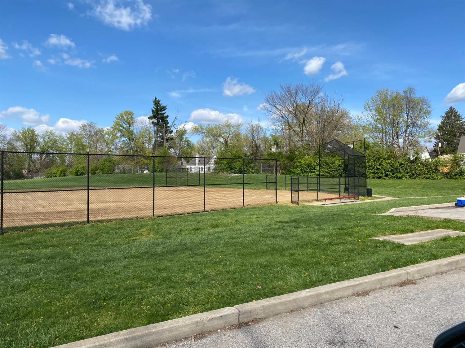 1122 Groesbeck Road Cincinnati, OH 45224 - Photo 42 of 44 Gallery Image 42