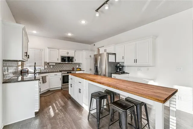 $515,000 | 32349 West 165th Terrace, Gardner, KS 66030