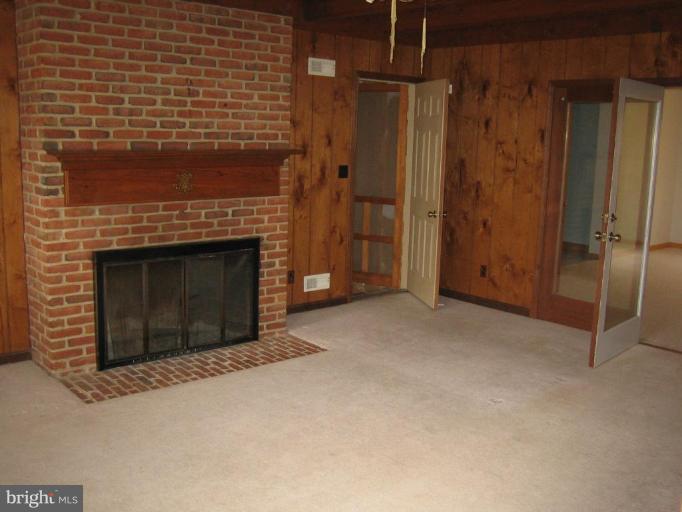 12609 Deoudes Road Boyds, MD 20841 - Photo 10 of 30 Family Room #2