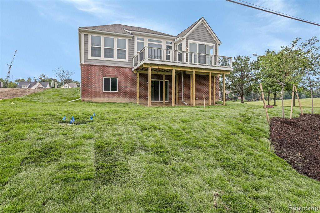 208 Mulberry Lane Rochester Hills, MI 48309 - Photo 2 of 28