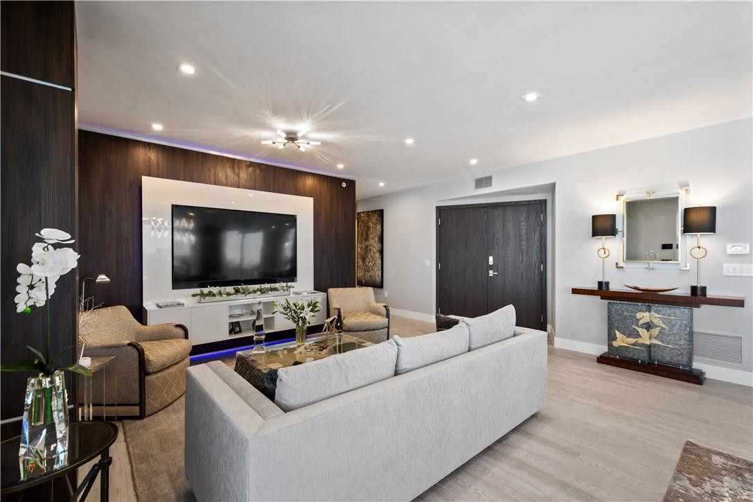 321 North Birch Road, Unit 1003 Fort Lauderdale, FL 33304 - Photo 14 of 44 Photo 14