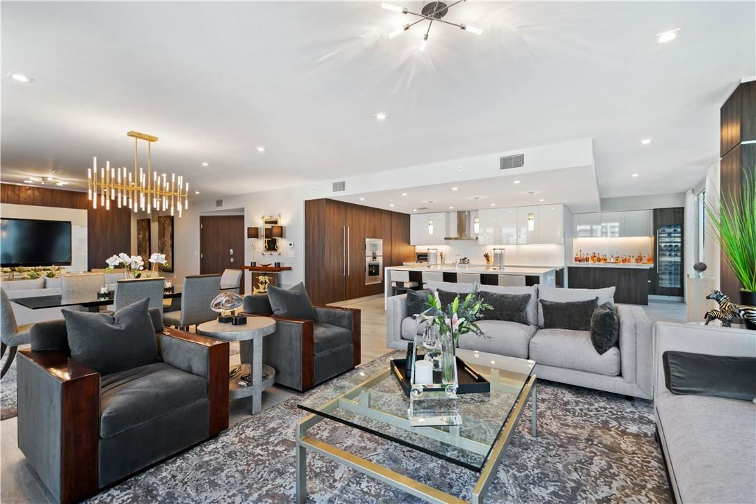 321 North Birch Road, Unit 1003 Fort Lauderdale, FL 33304 - Photo 3 of 44 Photo 3