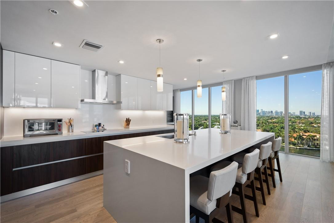 321 North Birch Road, Unit 1003 Fort Lauderdale, FL 33304 - Photo 4 of 44 Photo 4