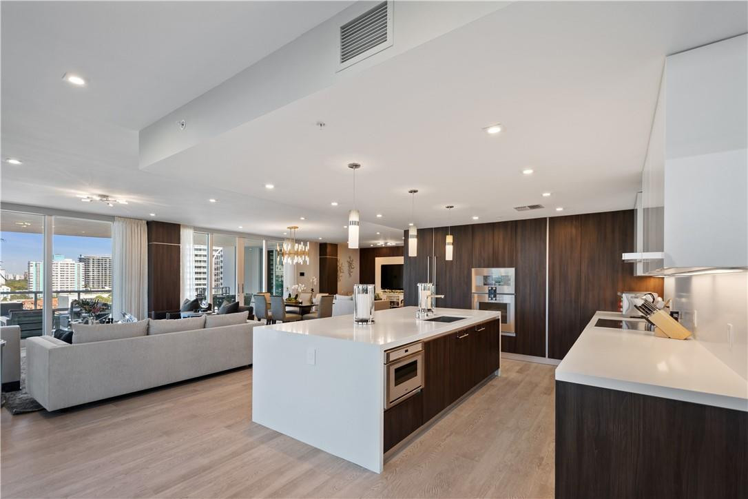 321 North Birch Road, Unit 1003 Fort Lauderdale, FL 33304 - Photo 9 of 44 Photo 9