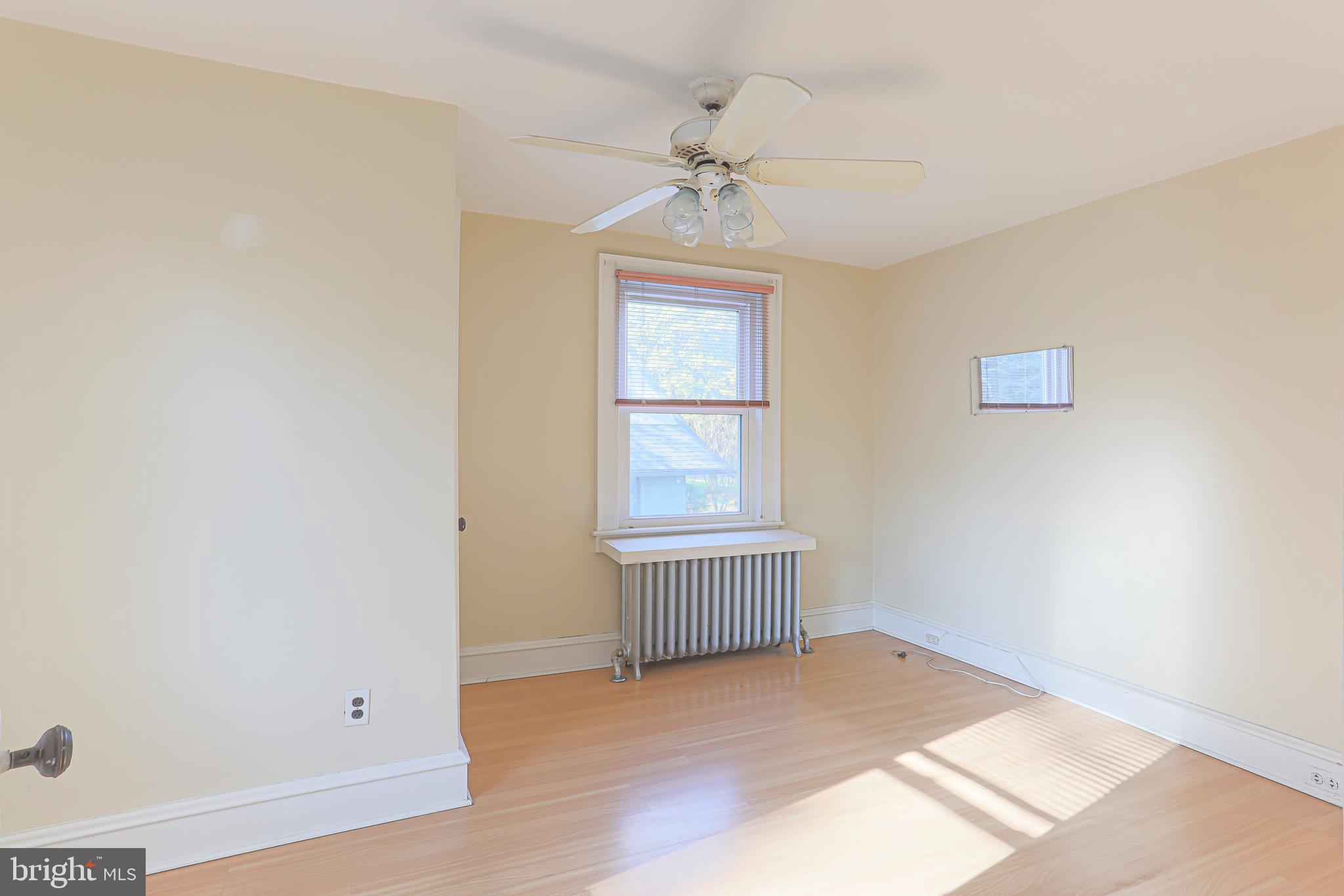 244 Orchard Road Newark, DE 19711 - Photo 23 of 32 Bedroom 3
