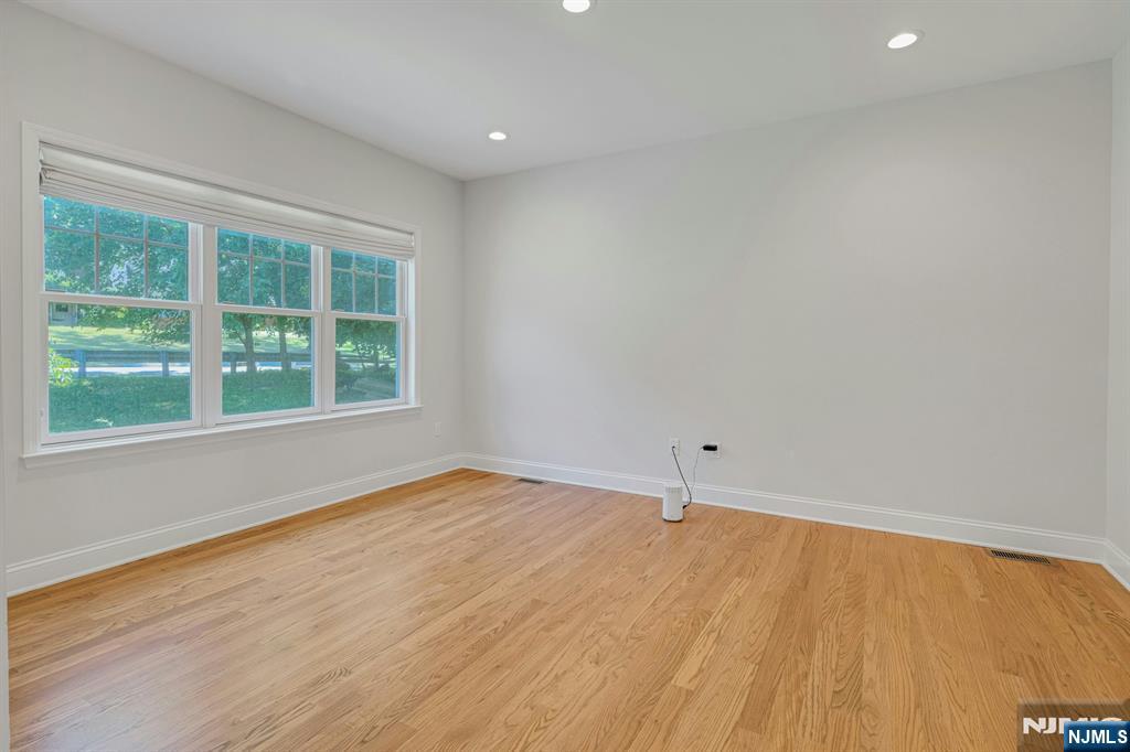 1364 Tabor Road Morris Plains, NJ 07950 - Photo 6 of 35