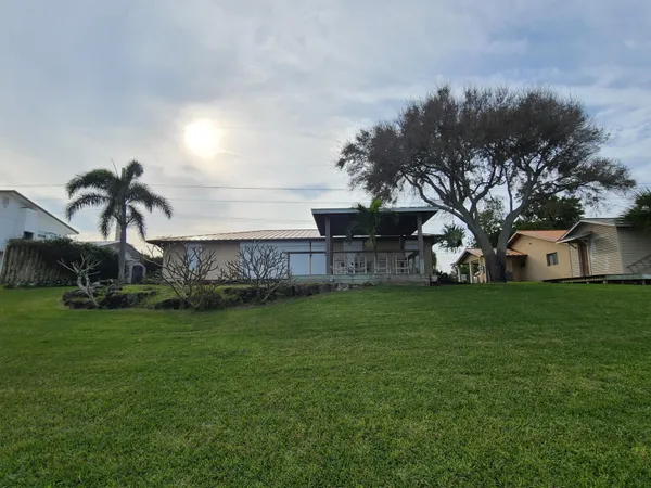 $3,175 | 2557 Pineapple Avenue, Melbourne, FL 32935