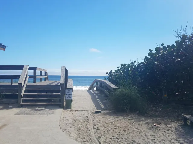 $3,000 | 2557 Pineapple Avenue, Melbourne, FL 32935