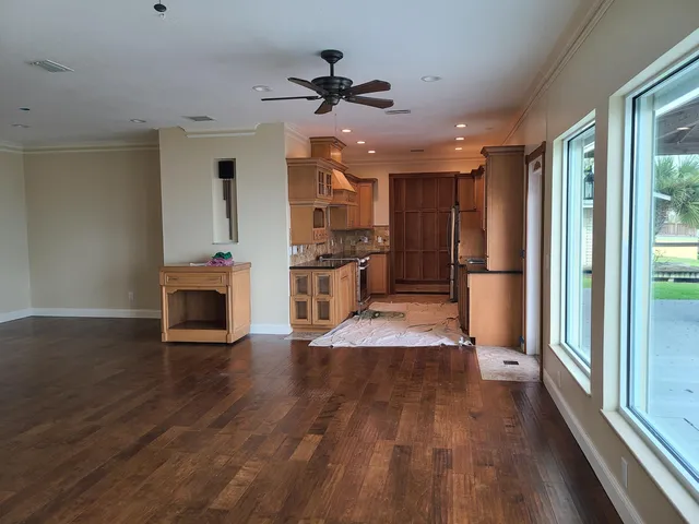 $3,000 | 2557 Pineapple Avenue, Melbourne, FL 32935