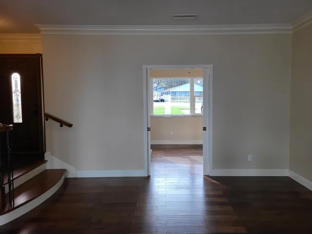 $3,000 | 2557 Pineapple Avenue, Melbourne, FL 32935