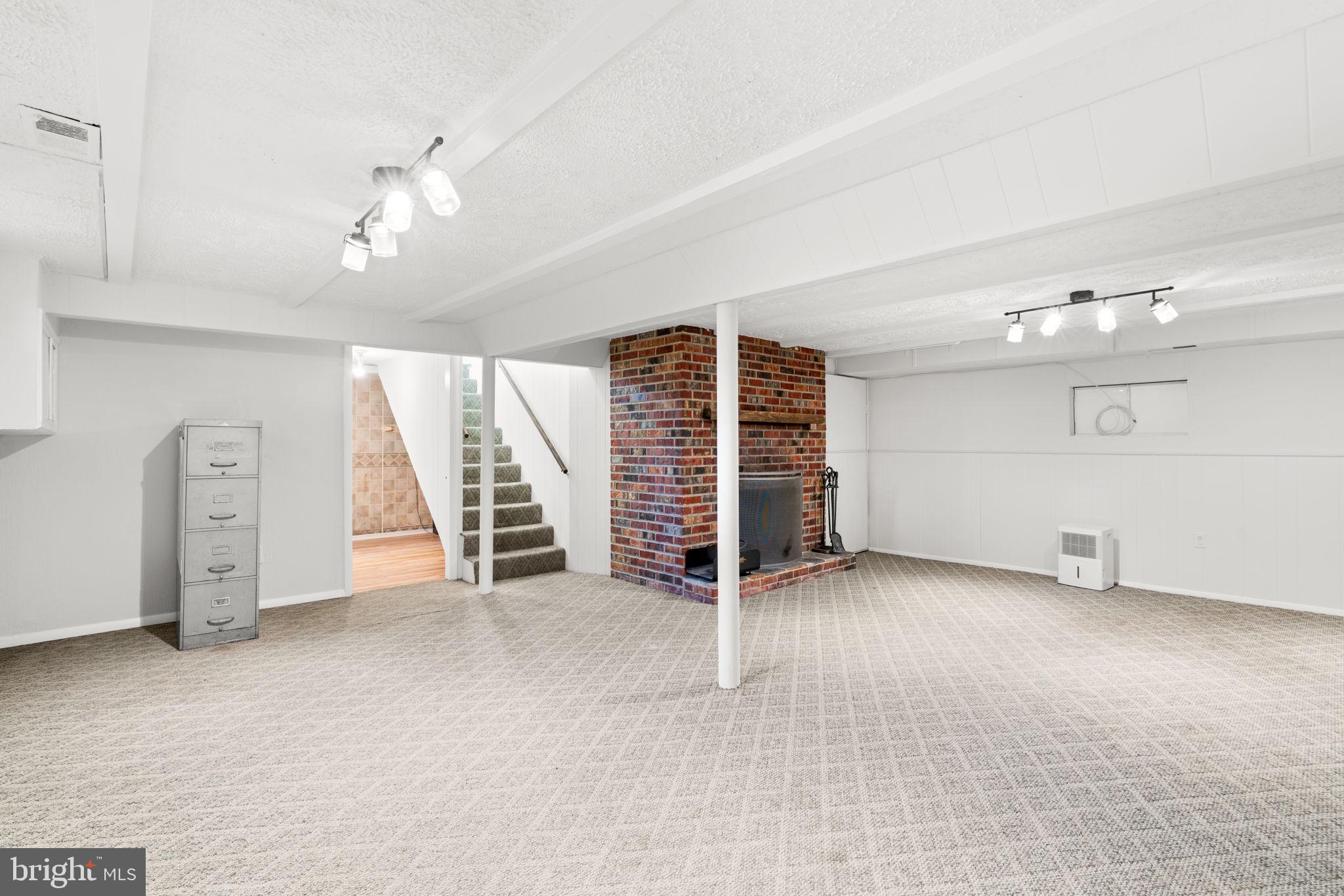 302 Regency Circle Linthicum Heights, MD 21090 - Photo 24 of 33 an empty room with a empty space and windows