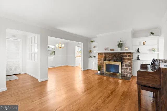 $415,000 | 302 Regency Circle, Linthicum Heights, MD 21090