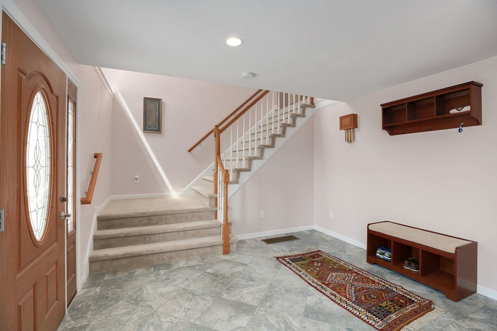 54 Roundtop Road Marlborough, MA 01752 - Photo 16 of 28 Gallery Image 16