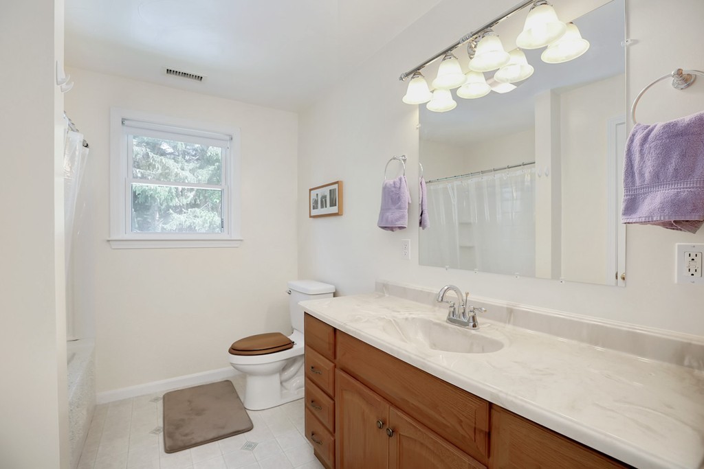 54 Roundtop Road Marlborough, MA 01752 - Photo 23 of 28 Gallery Image 23