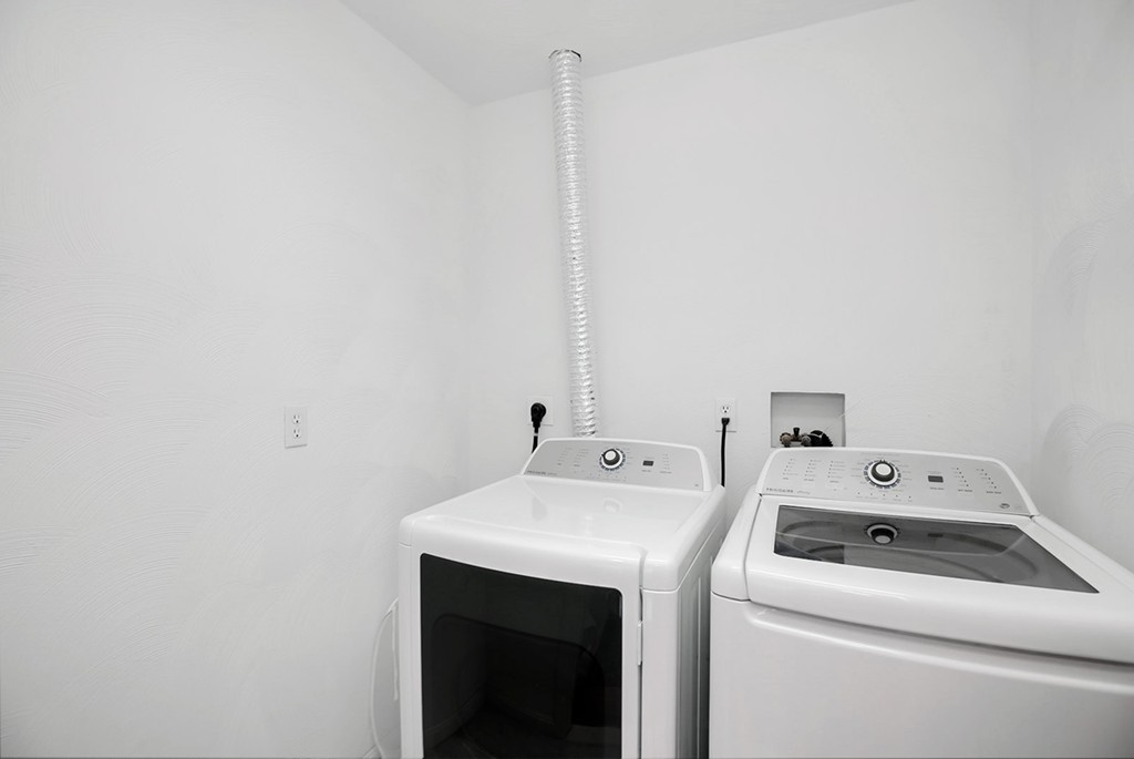 54 Roundtop Road Marlborough, MA 01752 - Photo 24 of 28 Gallery Image 24