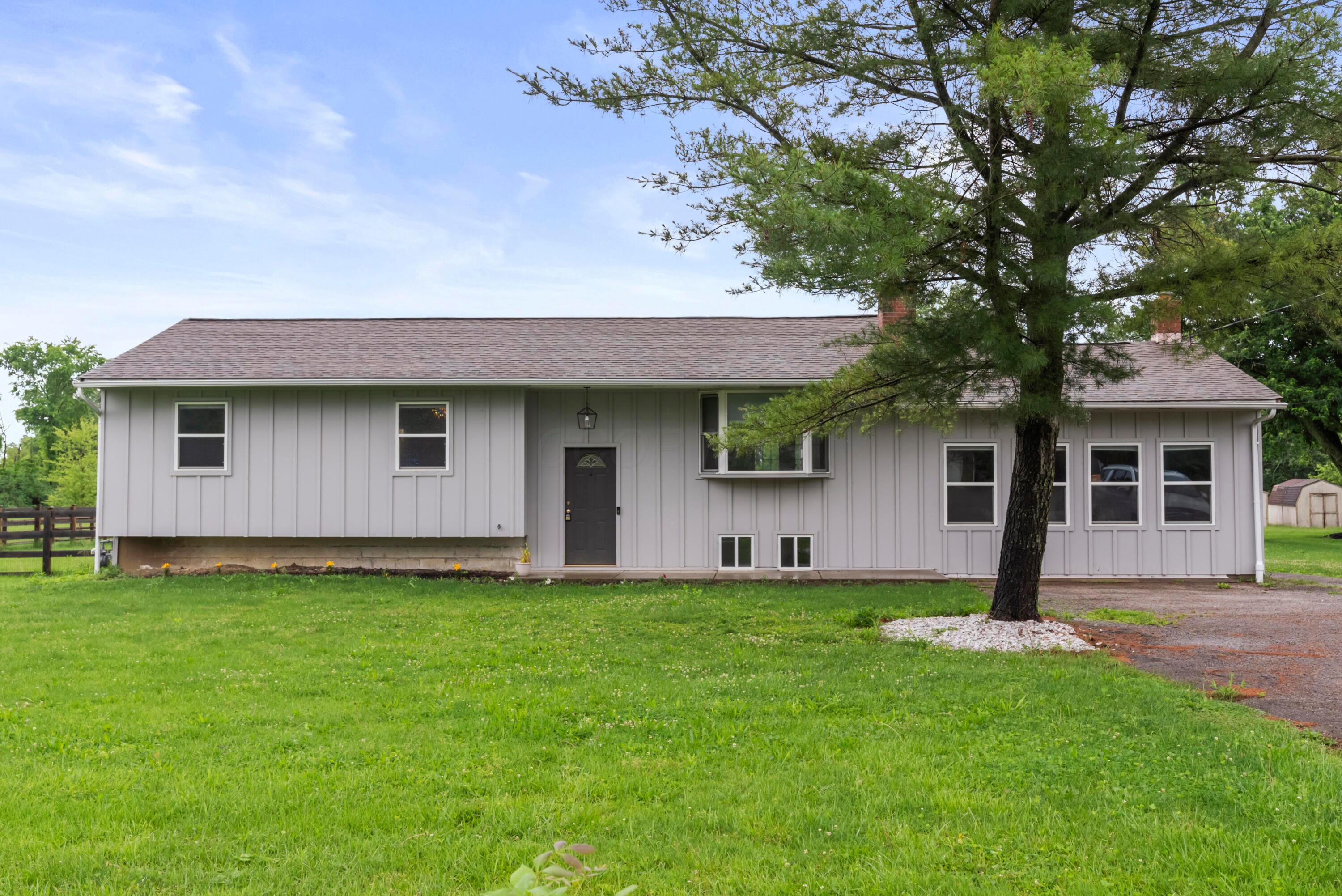 6420 Liberty Road North Powell, OH 43065 - Photo 3 of 45 Front View