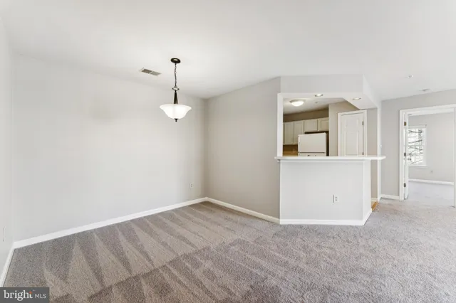 $2,100 | 13117 Millhaven Place, Unit 14F, Germantown, MD 20874