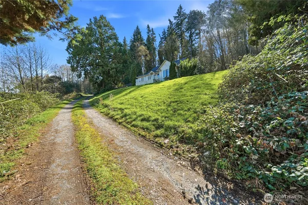 $925,000 | 5224 Lowell Larimer Road, Everett, WA 98208