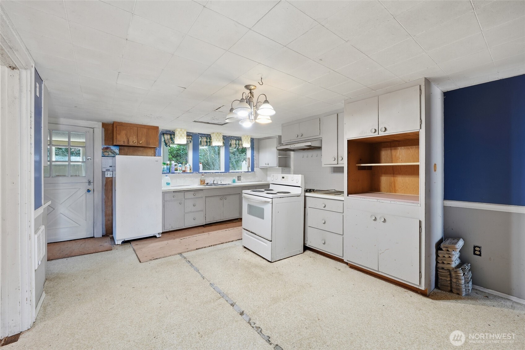 5224 Lowell Larimer Road Everett, WA 98208 - Photo 10 of 38