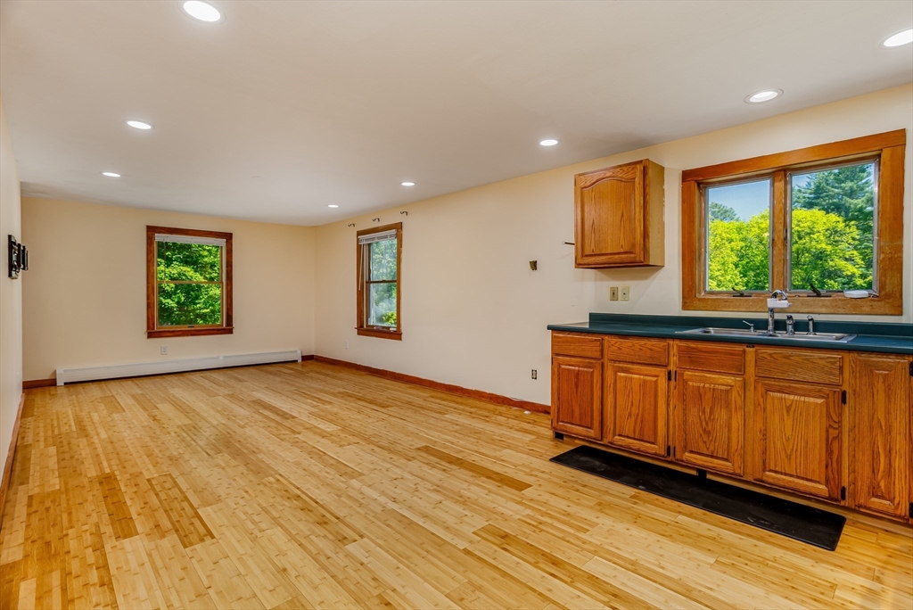 100 Stone Bridge Road Templeton, MA 01468 - Photo 4 of 29