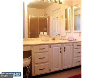 237 Ellis Road Havertown, PA 19083 - Photo 6 of 12